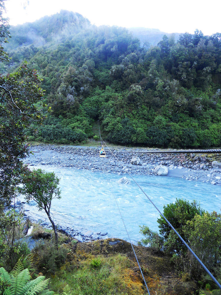 The Wanganui cableway across the wide flowing river. 