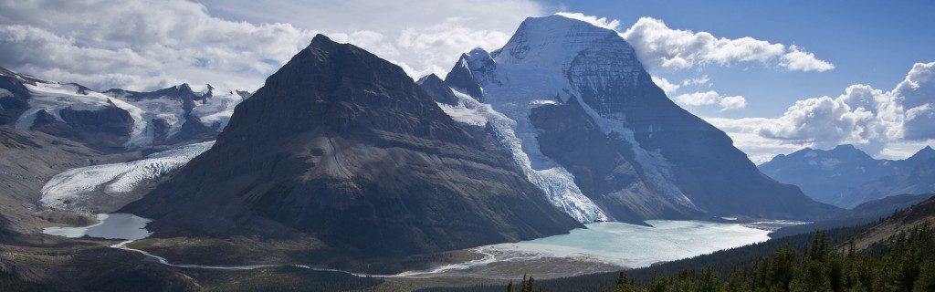 Berg Lake and Glacier rolling off the top of Mt Robson.  The race trail followed the right hand side of the lake in the forest.  Photo: facebook.com/mountrobsonmarathon 